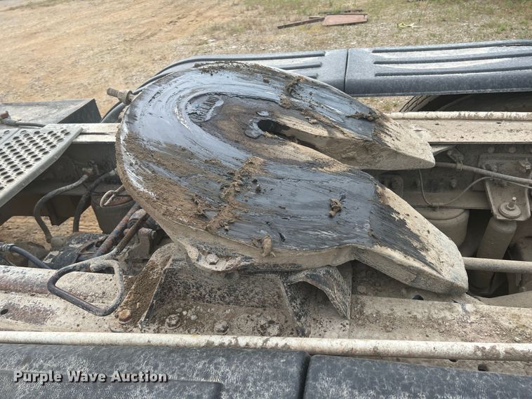 image for item HL9199 1996 Kenworth T800  semi truck