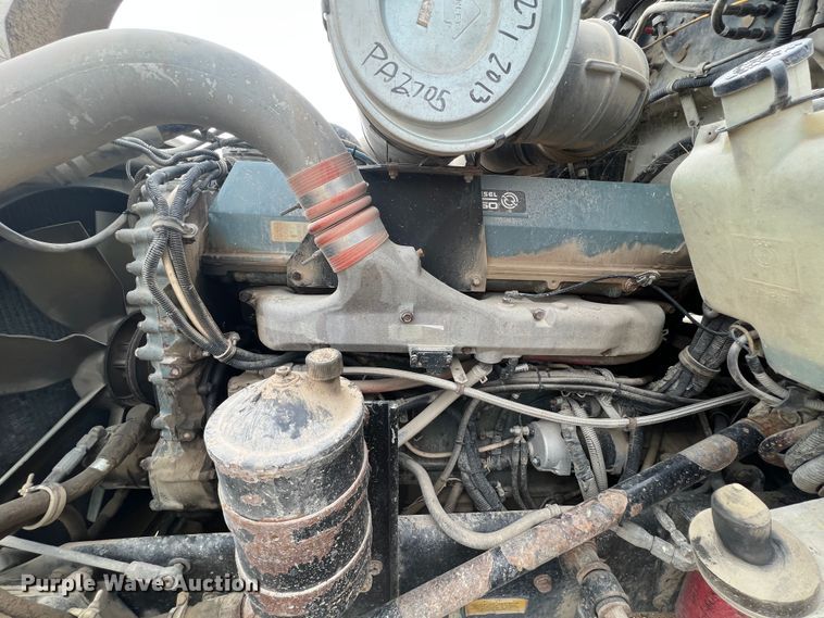 image for item HL9199 1996 Kenworth T800  semi truck