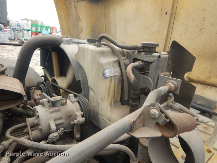 image for item HU9409 1997 Chevrolet C6500  box truck