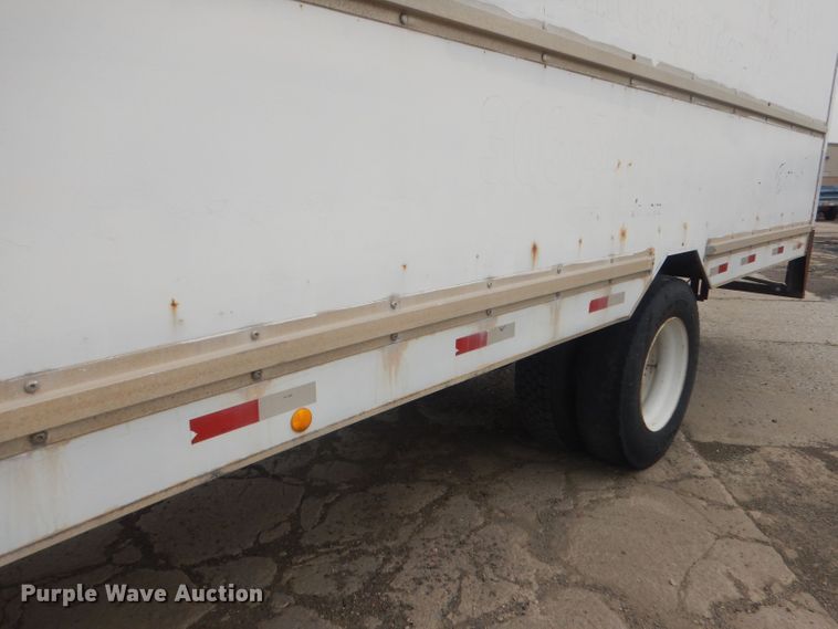 image for item HU9409 1997 Chevrolet C6500  box truck