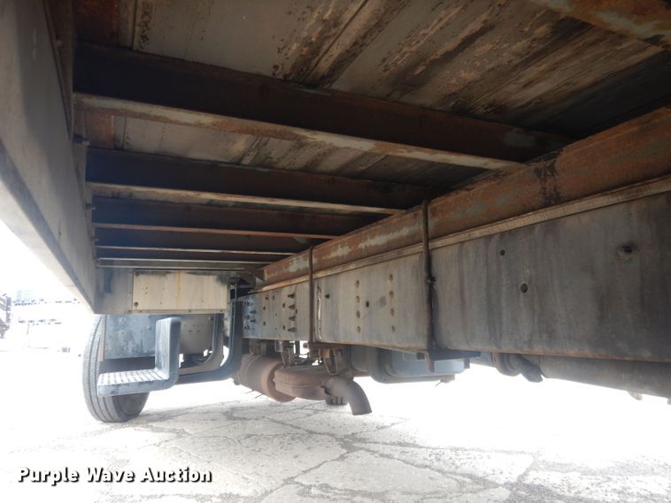 image for item HU9409 1997 Chevrolet C6500  box truck