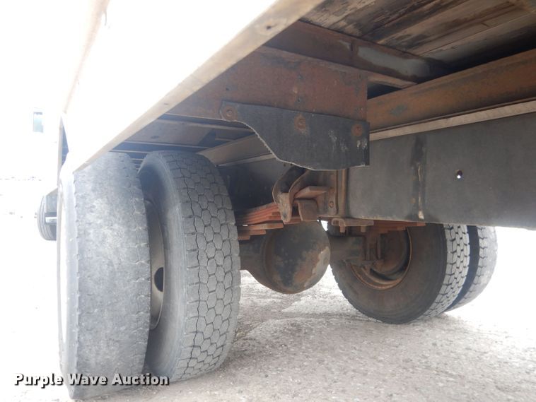 image for item HU9409 1997 Chevrolet C6500  box truck