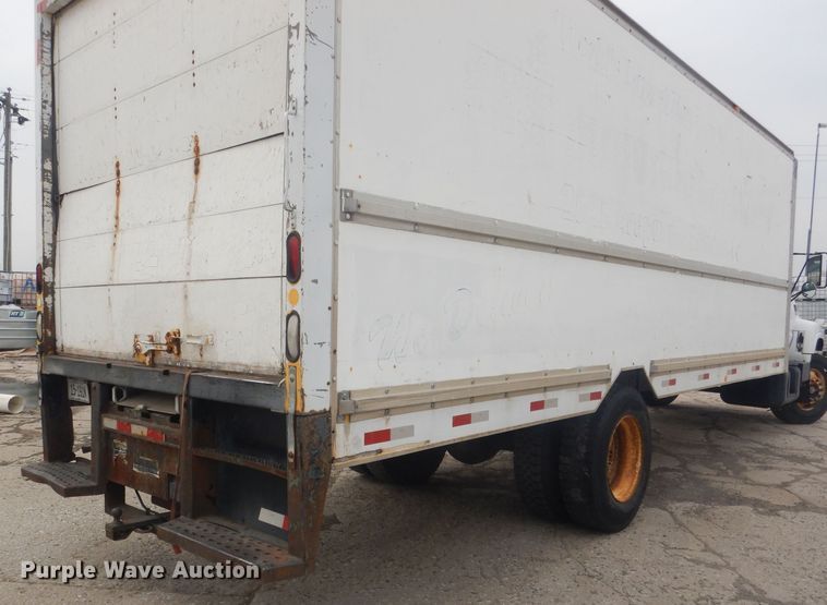 image for item HU9409 1997 Chevrolet C6500  box truck