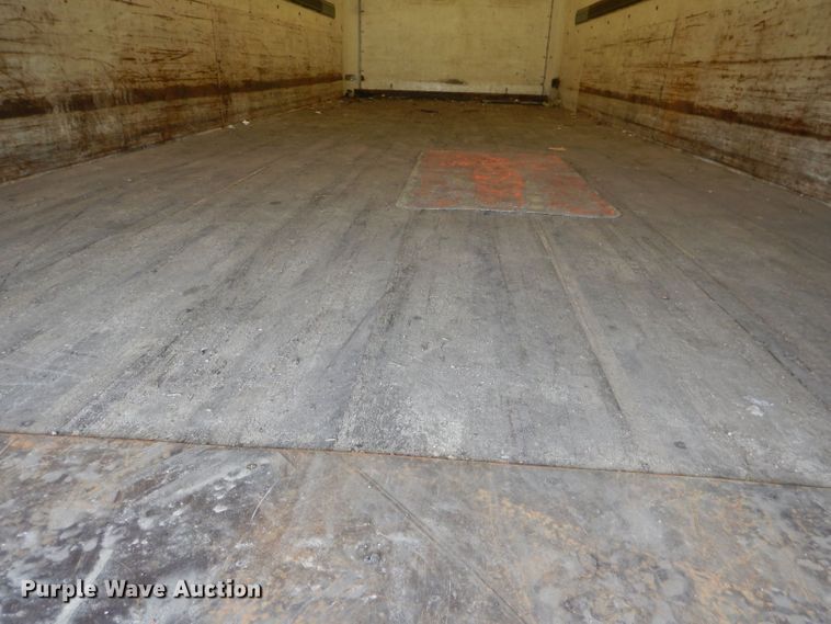 image for item HU9409 1997 Chevrolet C6500  box truck