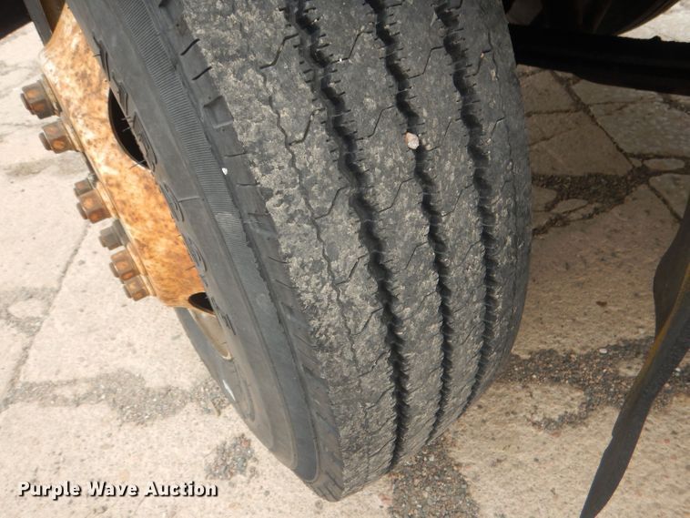 image for item HU9409 1997 Chevrolet C6500  box truck