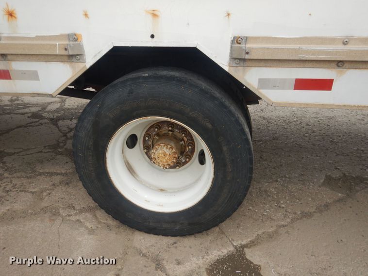 image for item HU9409 1997 Chevrolet C6500  box truck