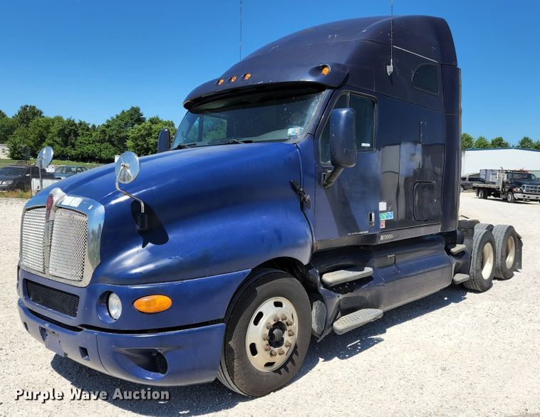 image for item JM9026 2007 Kenworth T2000  semi truck