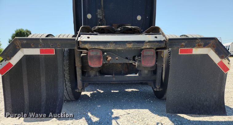 image for item JM9026 2007 Kenworth T2000  semi truck