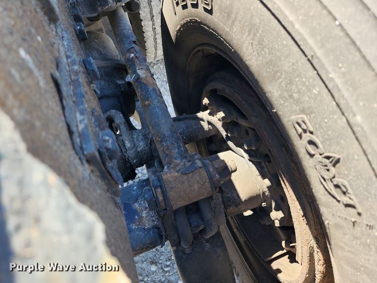 image for item JM9026 2007 Kenworth T2000  semi truck