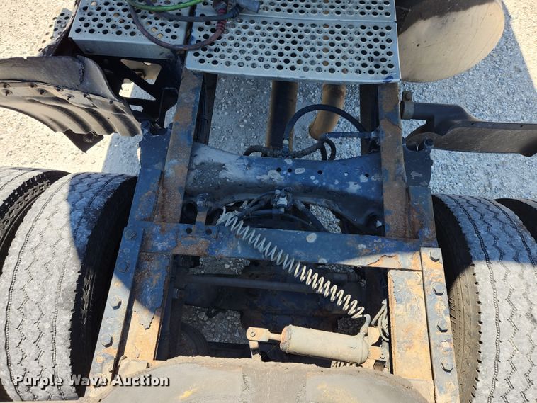 image for item JM9026 2007 Kenworth T2000  semi truck