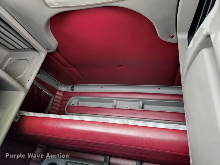 image for item JM9026 2007 Kenworth T2000  semi truck