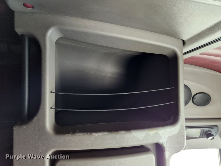 image for item JM9026 2007 Kenworth T2000  semi truck