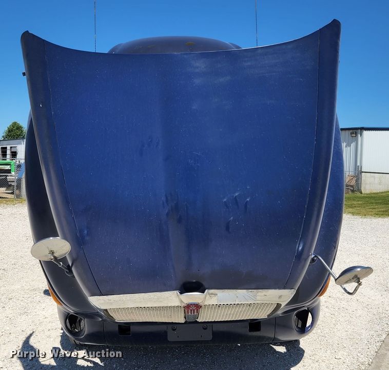 image for item JM9026 2007 Kenworth T2000  semi truck