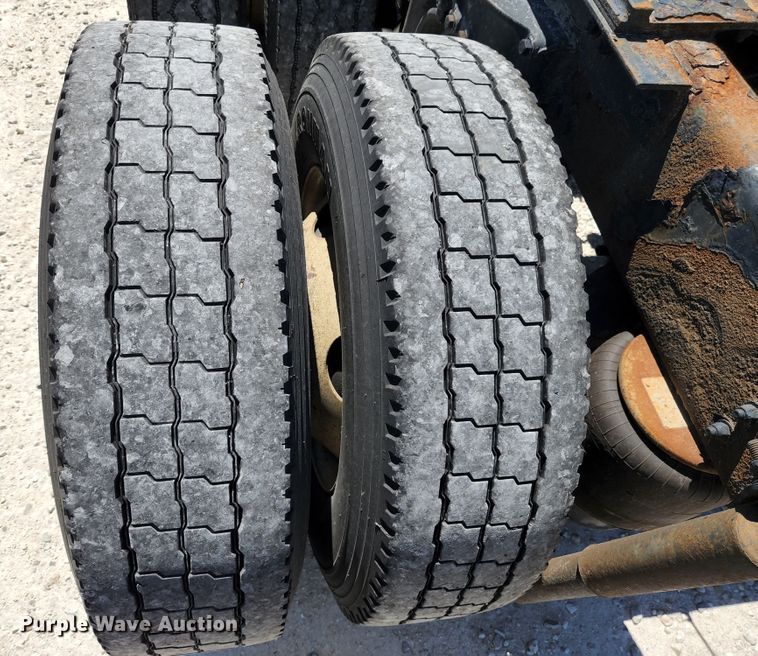 image for item JM9026 2007 Kenworth T2000  semi truck