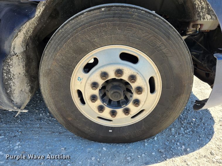 image for item JM9026 2007 Kenworth T2000  semi truck