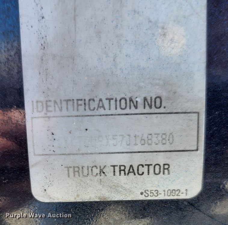 image for item JM9026 2007 Kenworth T2000  semi truck