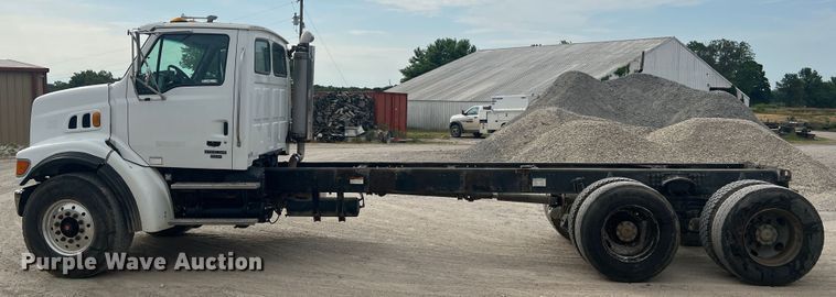 image for item KC9851 2007 Sterling LT7500  truck cab and chassis