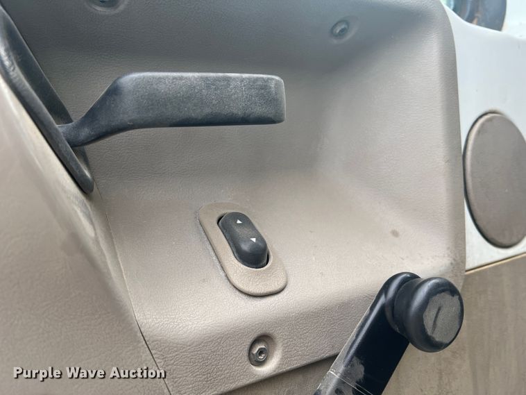 image for item KC9851 2007 Sterling LT7500  truck cab and chassis