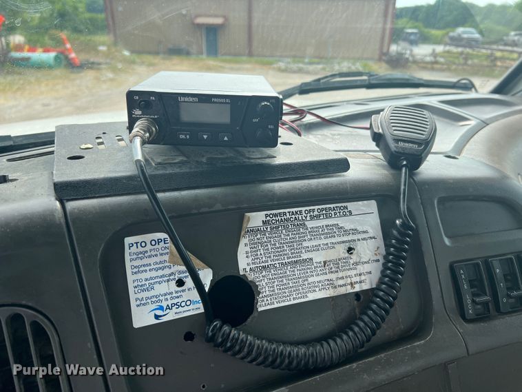 image for item KC9851 2007 Sterling LT7500  truck cab and chassis