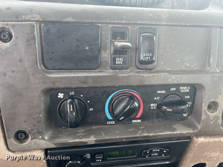 image for item KC9851 2007 Sterling LT7500  truck cab and chassis