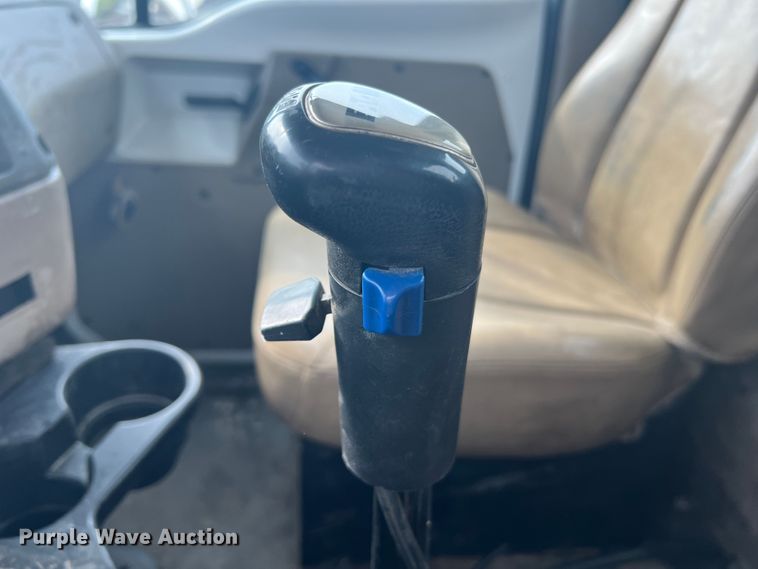 image for item KC9851 2007 Sterling LT7500  truck cab and chassis