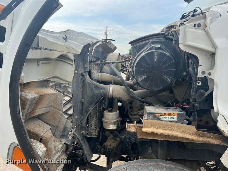 image for item KC9851 2007 Sterling LT7500  truck cab and chassis