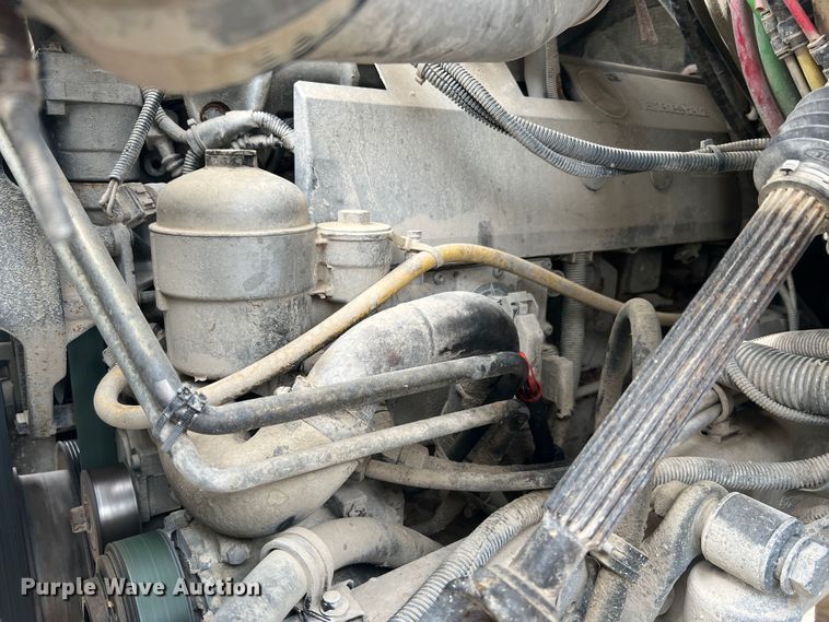 image for item KC9851 2007 Sterling LT7500  truck cab and chassis