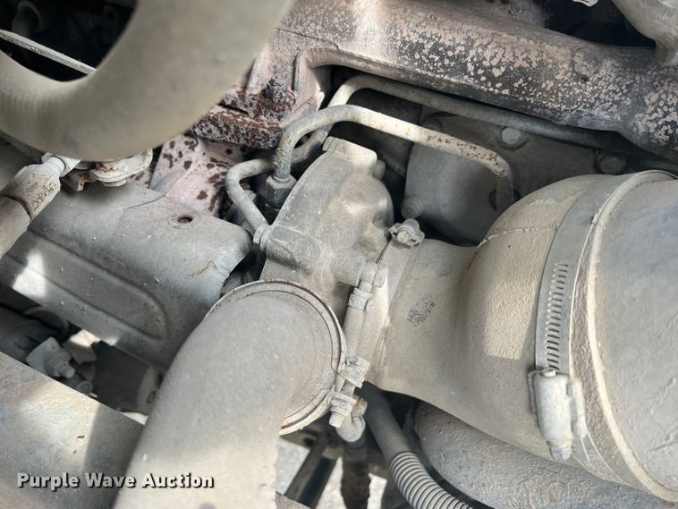 image for item KC9851 2007 Sterling LT7500  truck cab and chassis