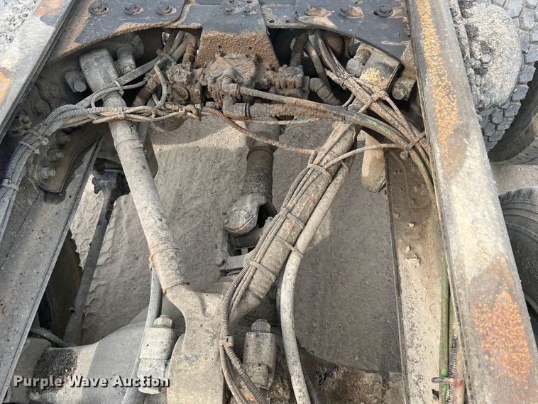 image for item KC9851 2007 Sterling LT7500  truck cab and chassis