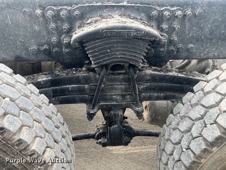 image for item KC9851 2007 Sterling LT7500  truck cab and chassis