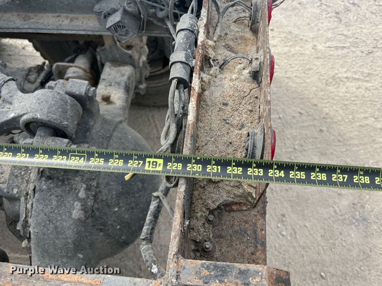 image for item KC9851 2007 Sterling LT7500  truck cab and chassis