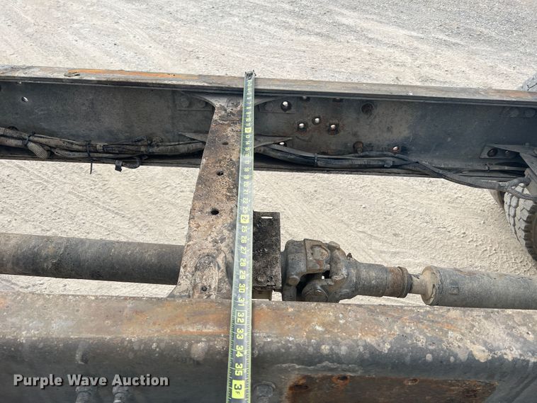 image for item KC9851 2007 Sterling LT7500  truck cab and chassis