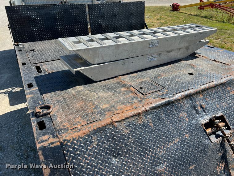 image for item KC9865 1998 Muv-All 4860TD  drop deck equipment trailer