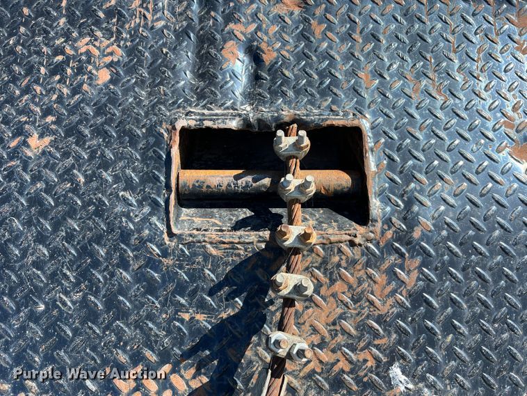 image for item KC9865 1998 Muv-All 4860TD  drop deck equipment trailer