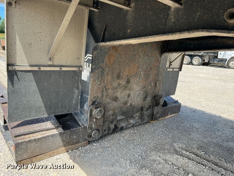 image for item KC9870 2014 Muv-All 5370MDG  lowboy equipment trailer