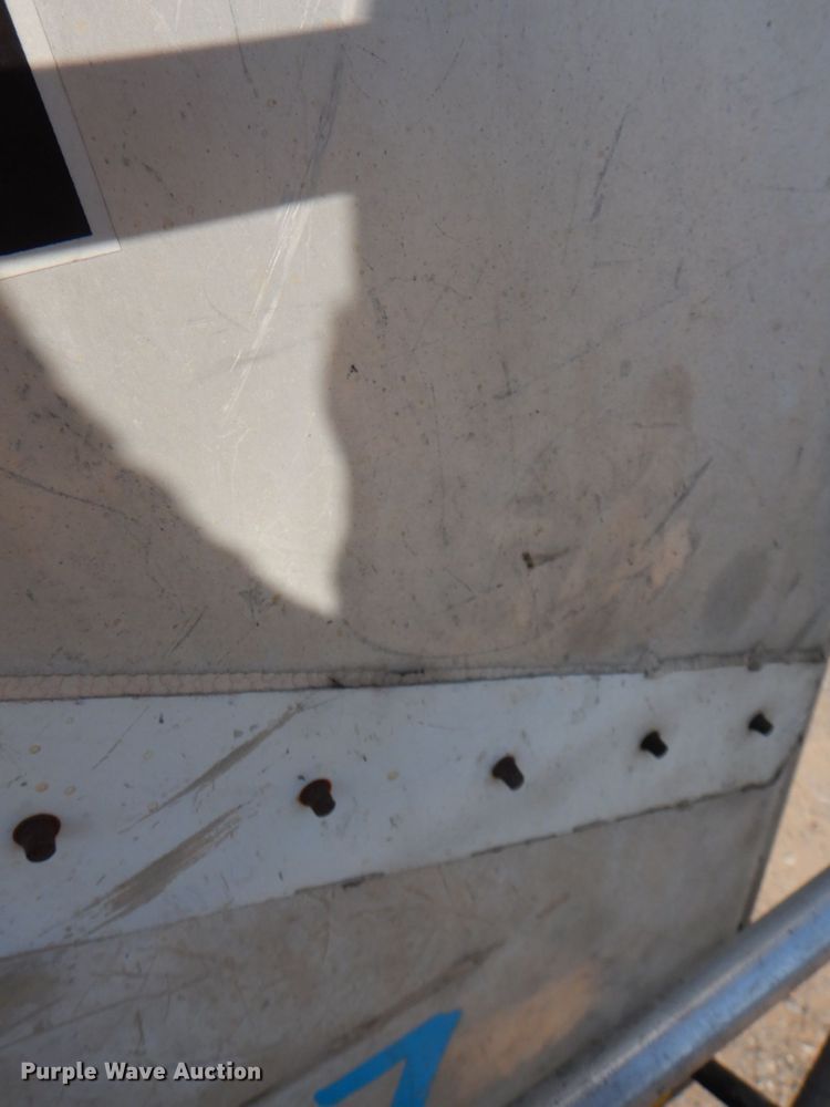 image for item KJ9856 1997 Guthrie  grain trailer