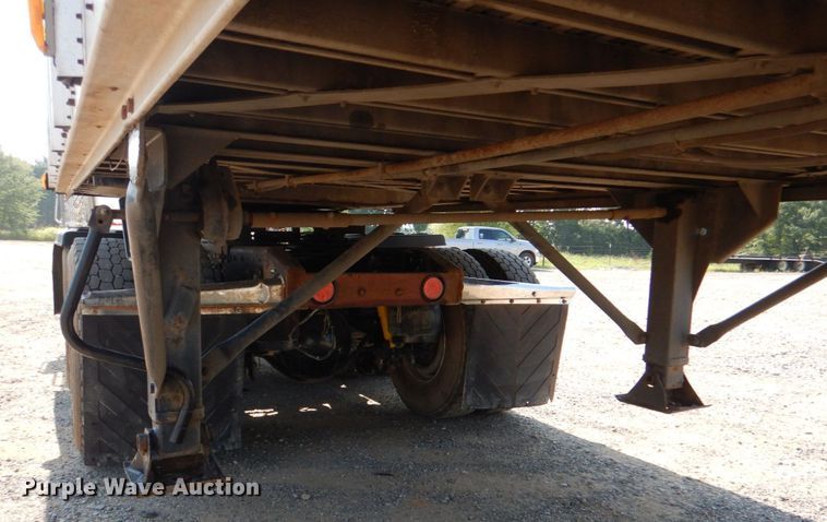 image for item KJ9856 1997 Guthrie  grain trailer