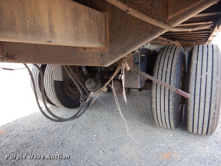 image for item KJ9856 1997 Guthrie  grain trailer