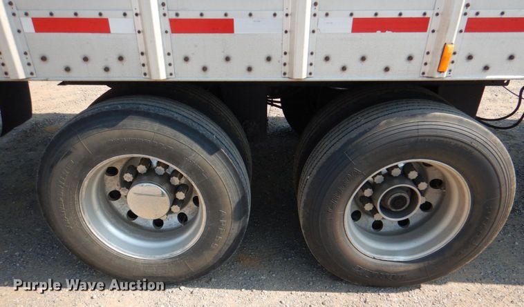 image for item KJ9856 1997 Guthrie  grain trailer