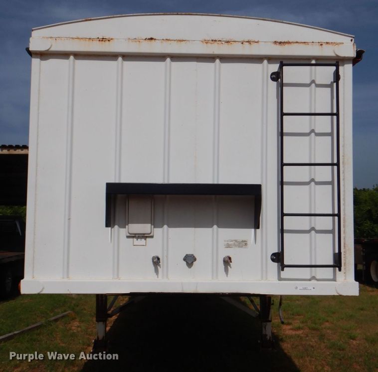 image for item KJ9871 2011 CTS GHT-40  grain trailer