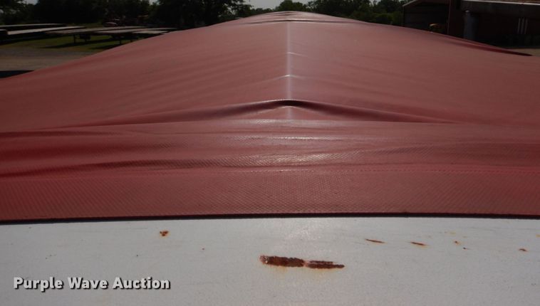 image for item KJ9871 2011 CTS GHT-40  grain trailer