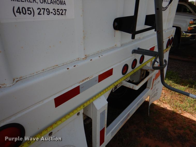 image for item KJ9871 2011 CTS GHT-40  grain trailer