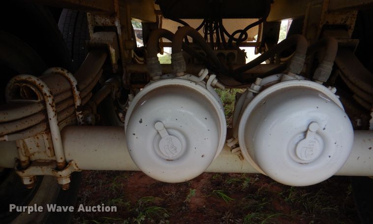 image for item KJ9871 2011 CTS GHT-40  grain trailer