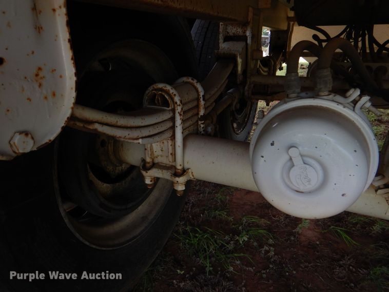 image for item KJ9871 2011 CTS GHT-40  grain trailer