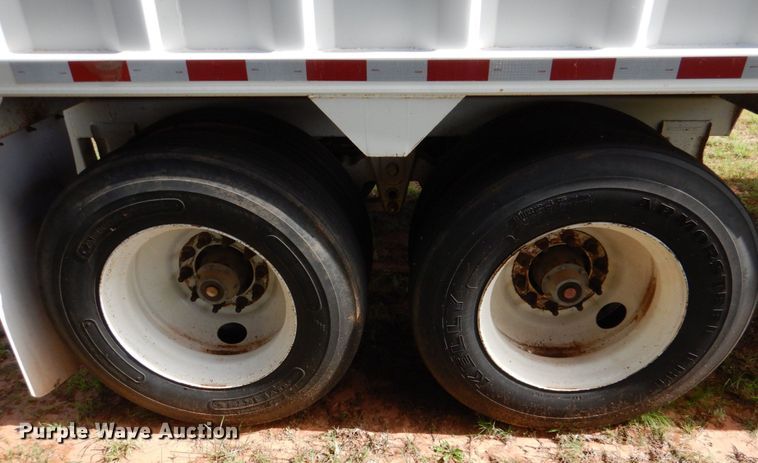 image for item KJ9871 2011 CTS GHT-40  grain trailer