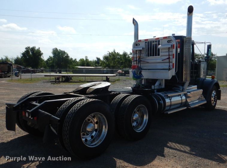 image for item KP9073 2012 Kenworth W900  semi truck