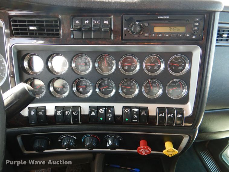 image for item KP9073 2012 Kenworth W900  semi truck