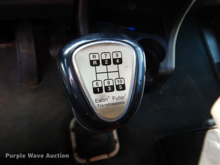 image for item KP9073 2012 Kenworth W900  semi truck