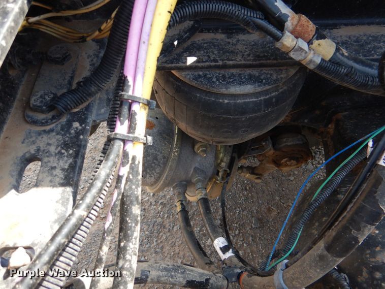 image for item KP9073 2012 Kenworth W900  semi truck