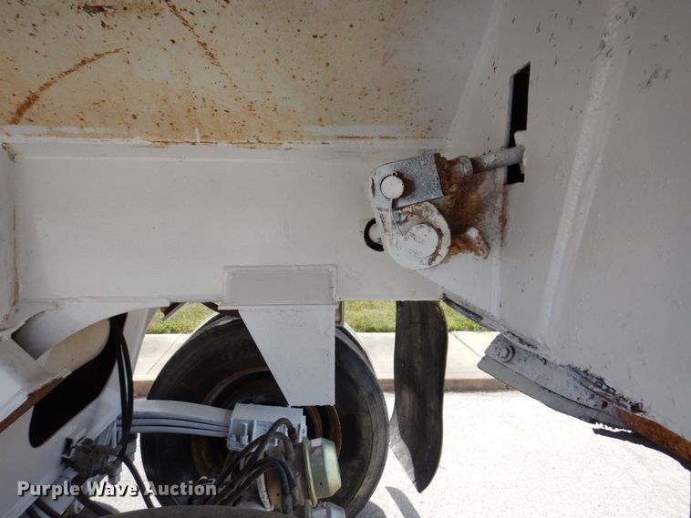 image for item KR9241 1996 Ranch  end dump trailer